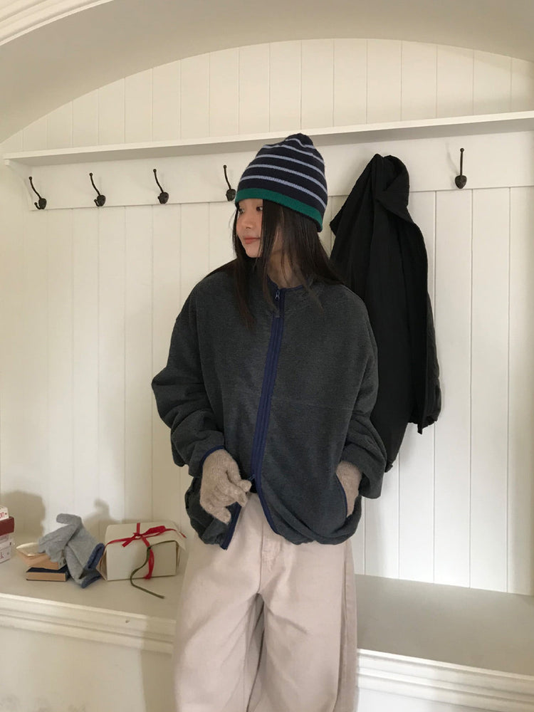 美色船領細節上衣