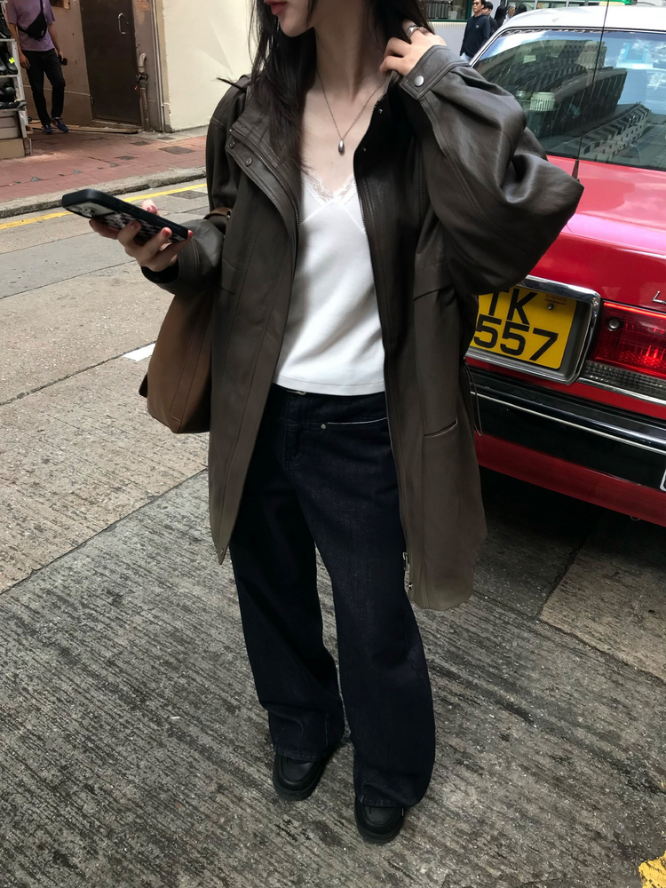 口袋細節直筒牛仔褲