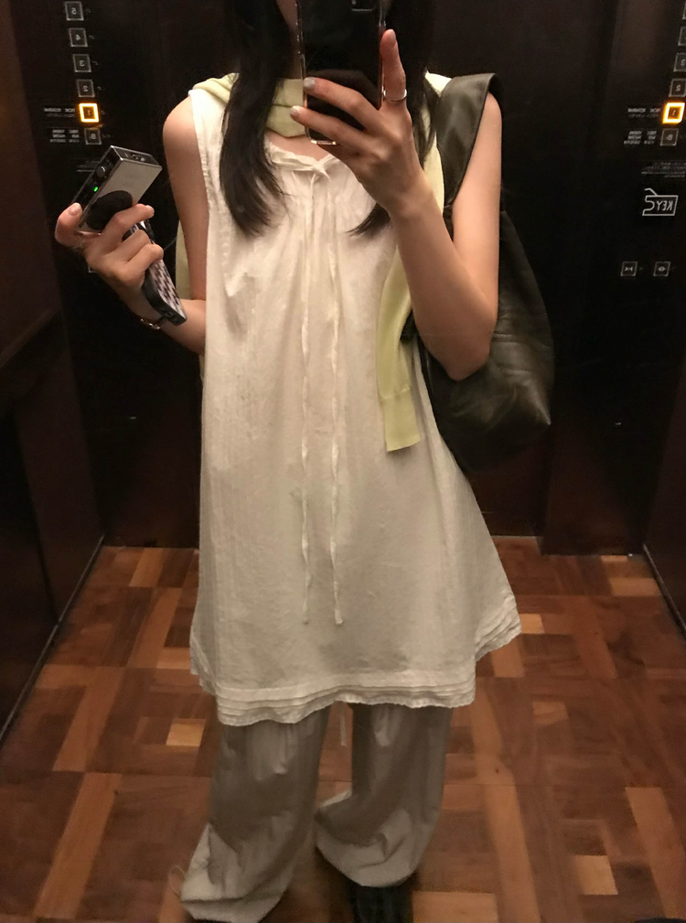輕薄細腰頭抽身直褲