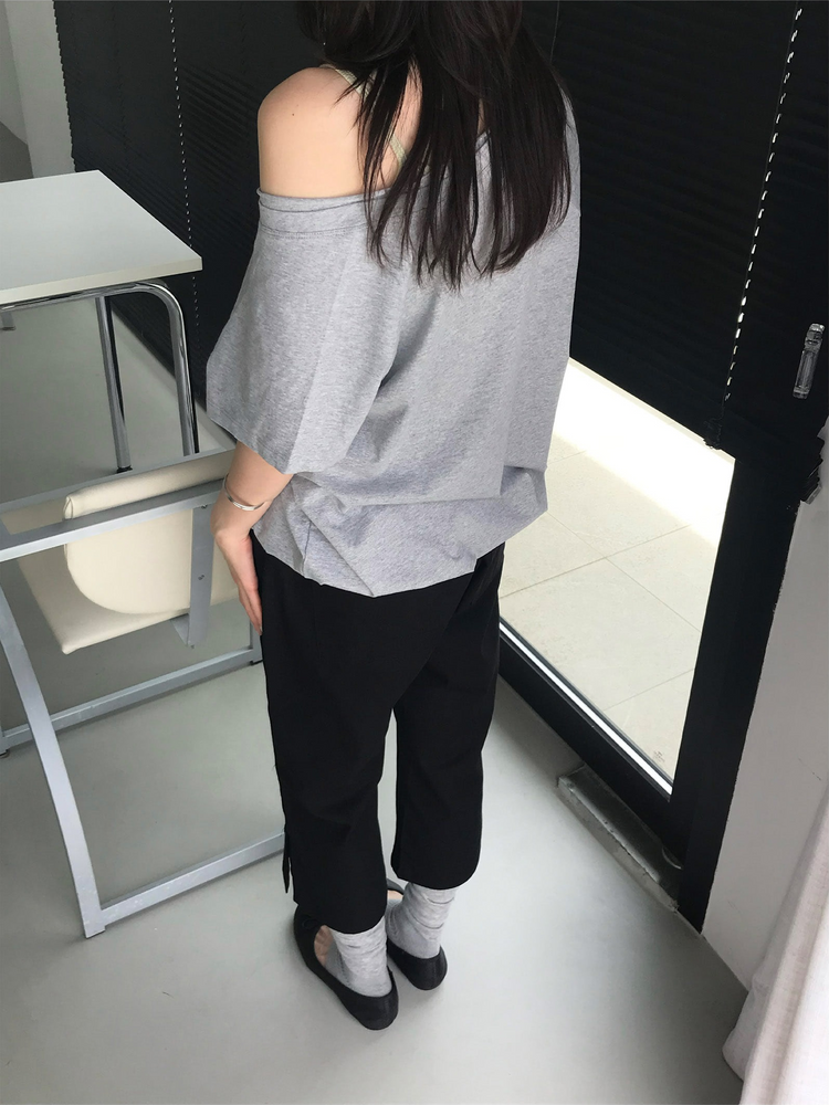捲邊層次感抓皺細節上衣