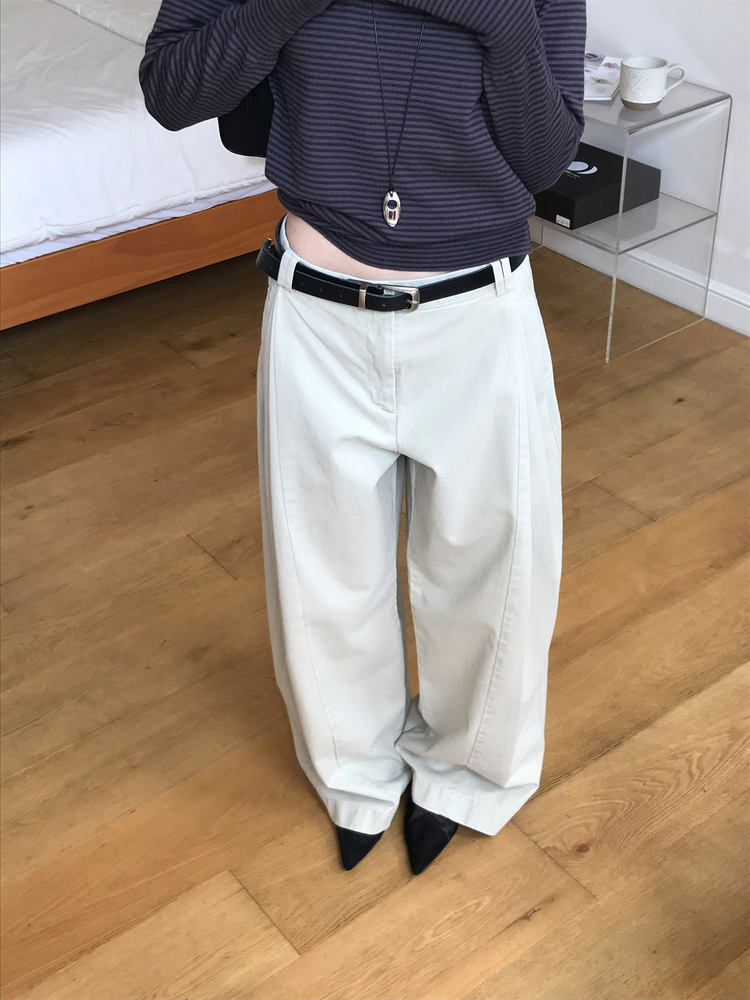 洗水雙扣壓褶細節闊褲