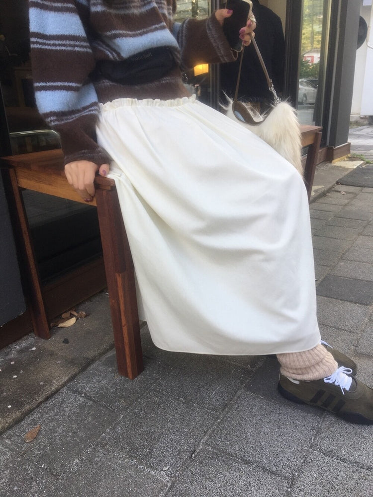 V領撞色條紋細節毛衣