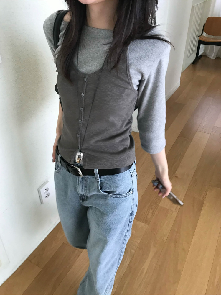 掛脖排鈕細節背心