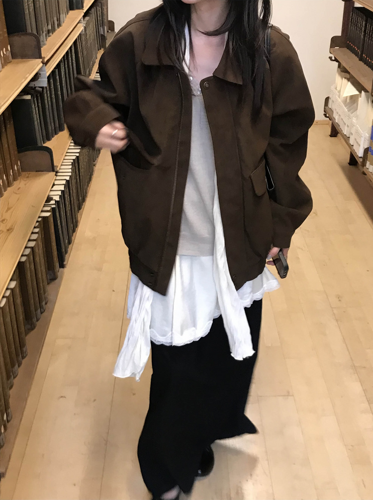 後開叉扣鈕抽繩及踝裙