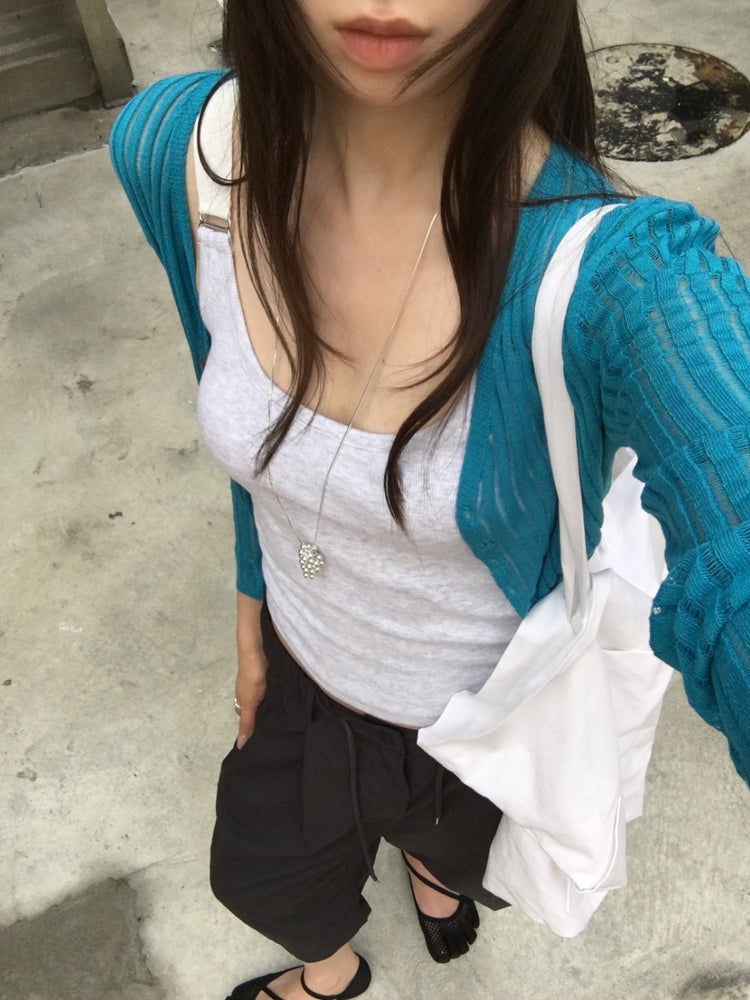 方領肩扣細節背心