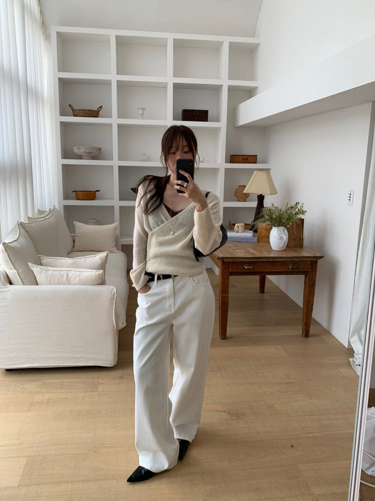 蕾絲邊壓線細節上衣