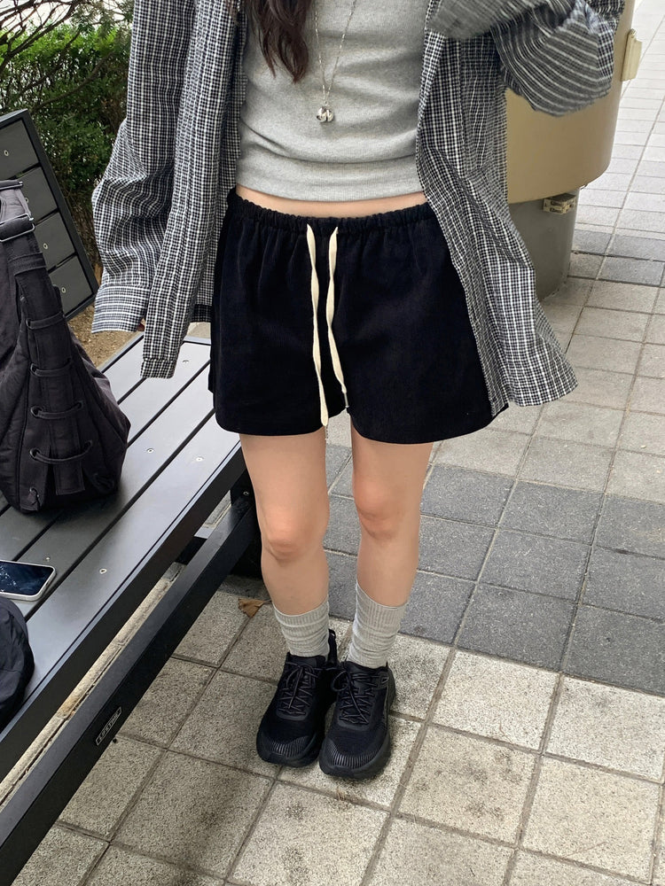 低腰標籤細節短褲