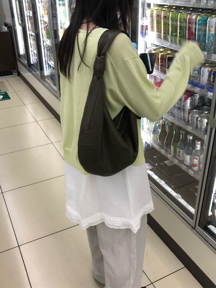 輕薄透膚美色針織外套