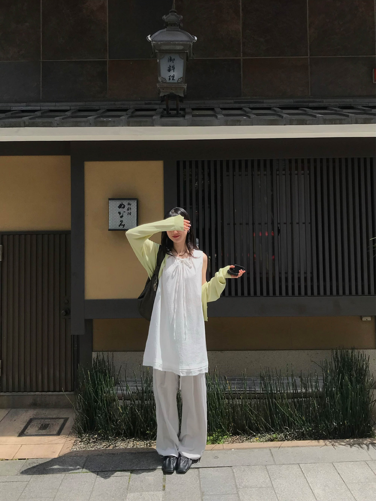 輕薄透膚美色針織外套