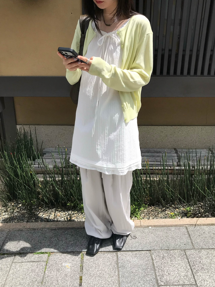 輕薄透膚美色針織外套