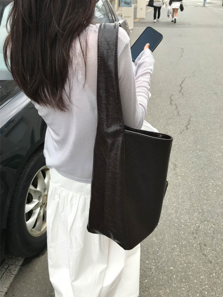 蕾絲百褶細節綁帶背心