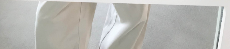 美肩條紋交疊細節上衣