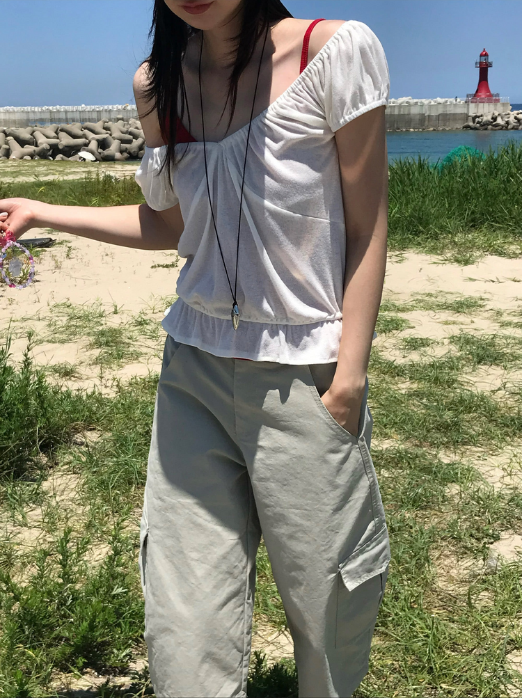 抓皺胸壓線細節修腰上衣