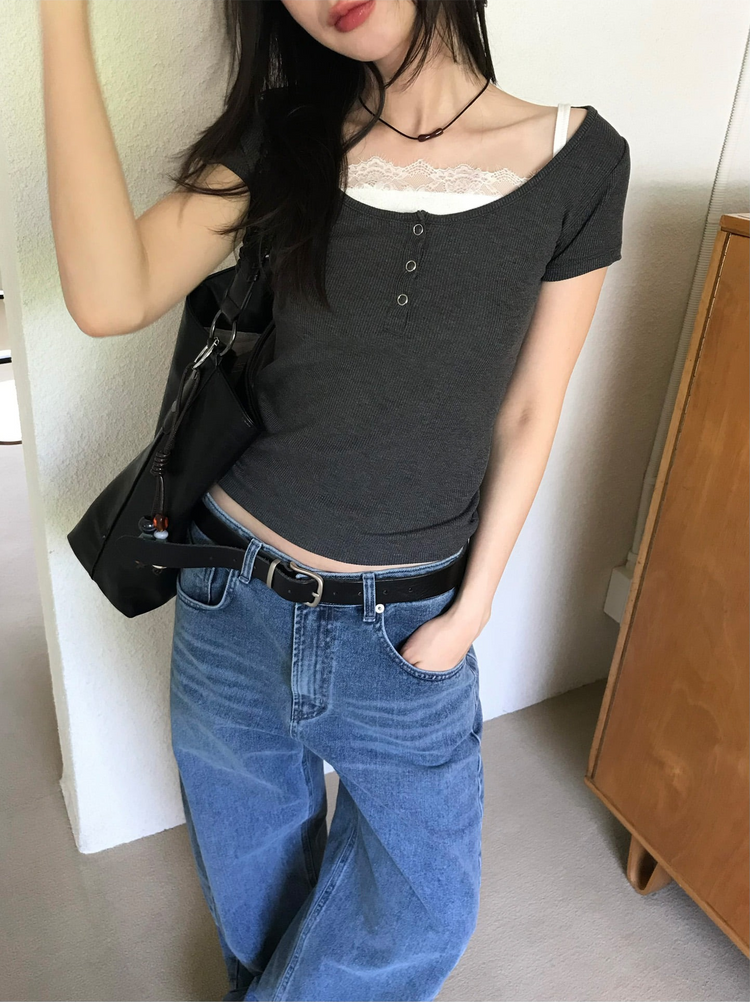 U領暗扣修身細節上衣