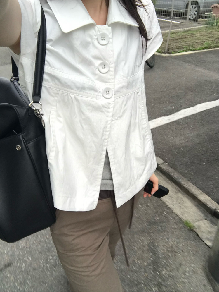 翻領大扣鈕細節外套