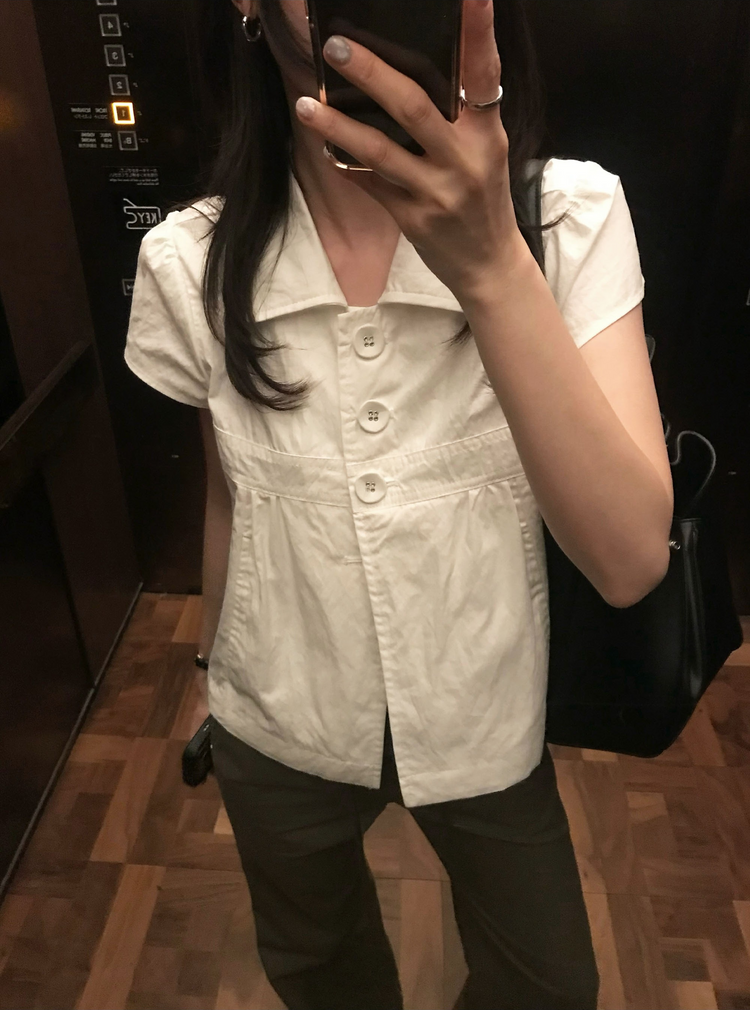翻領大扣鈕細節外套