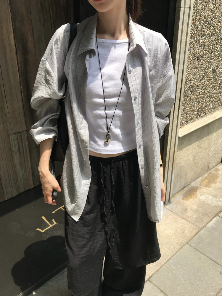 霧光澤排鈕細節裙褲