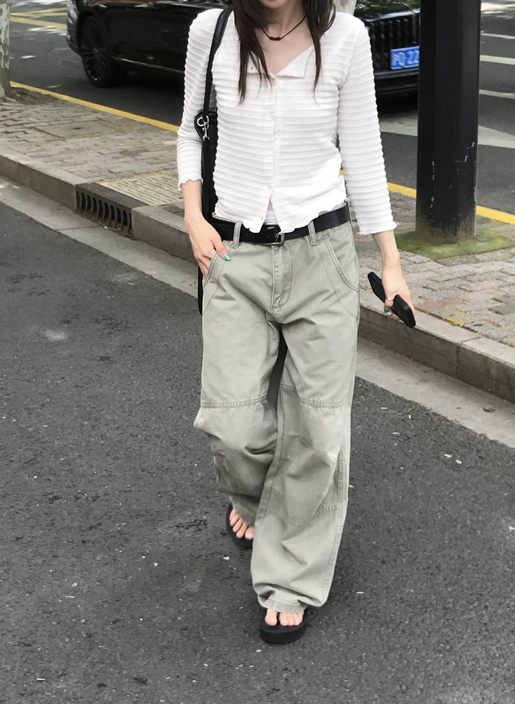 壓花線細節排鈕七分袖上衣