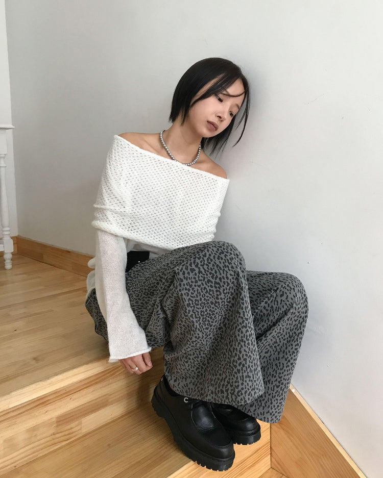 美肩微透紋理細節針織上衣