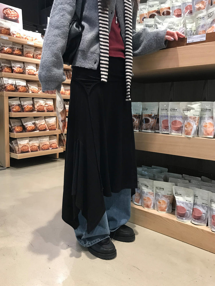 掛脖不規則細節多造型連身裙