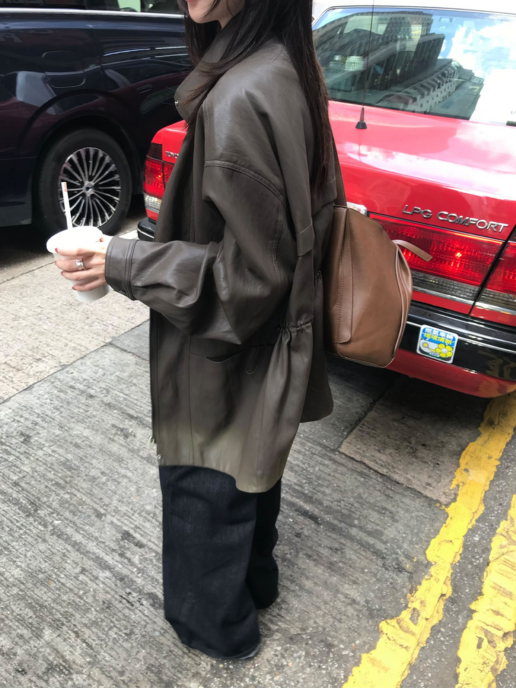 口袋細節直筒牛仔褲