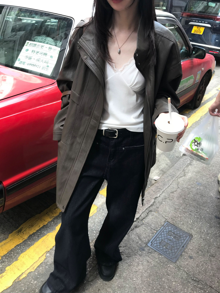 口袋細節直筒牛仔褲