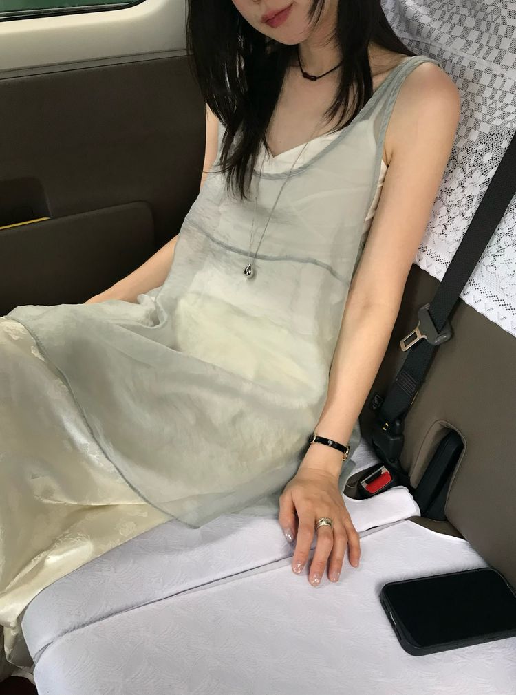 光澤感暗花紋理直裙