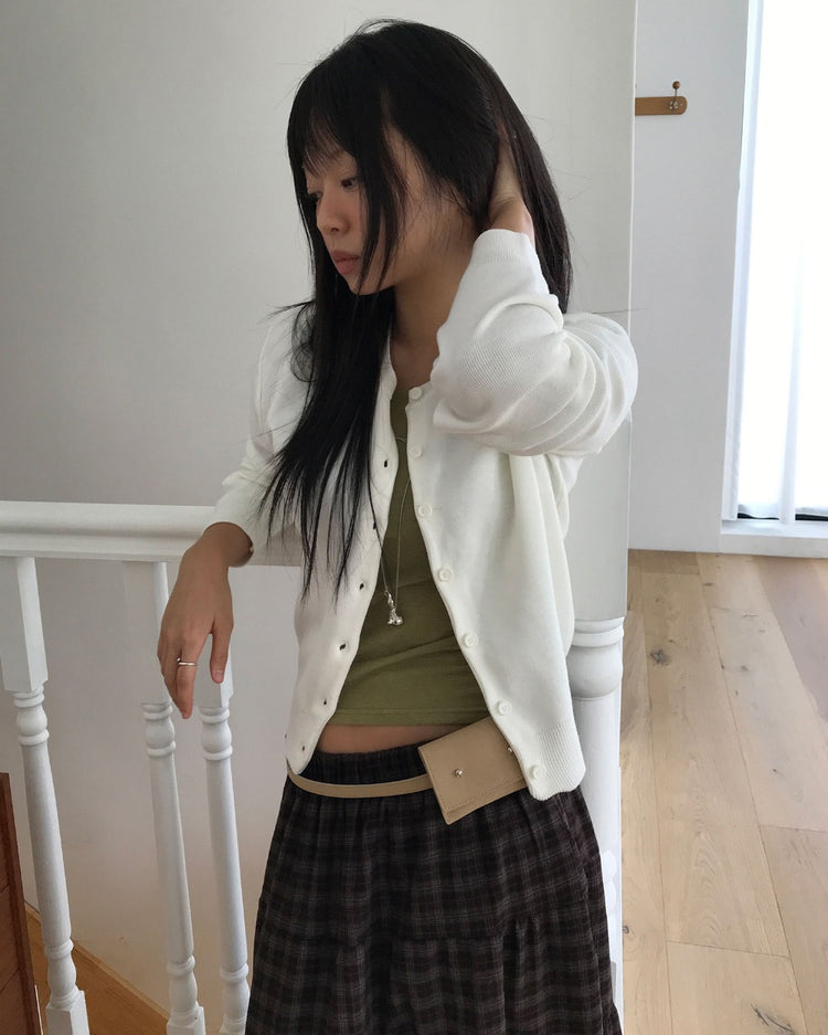 美色圓領排鈕針織外套