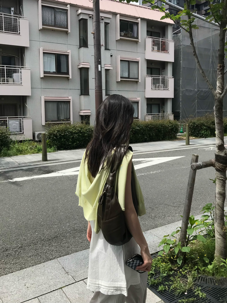 輕薄透膚美色針織外套