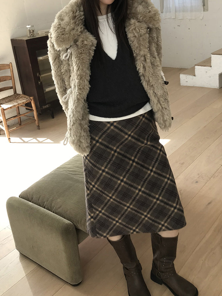 鉚釘側扣方頭中筒靴