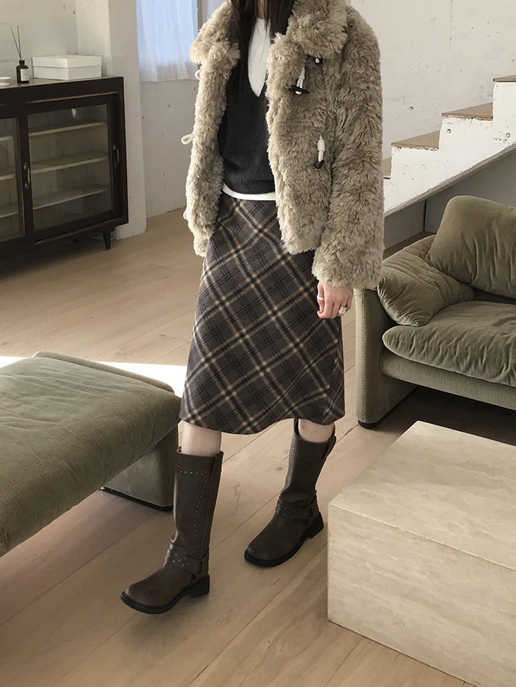 鉚釘側扣方頭中筒靴