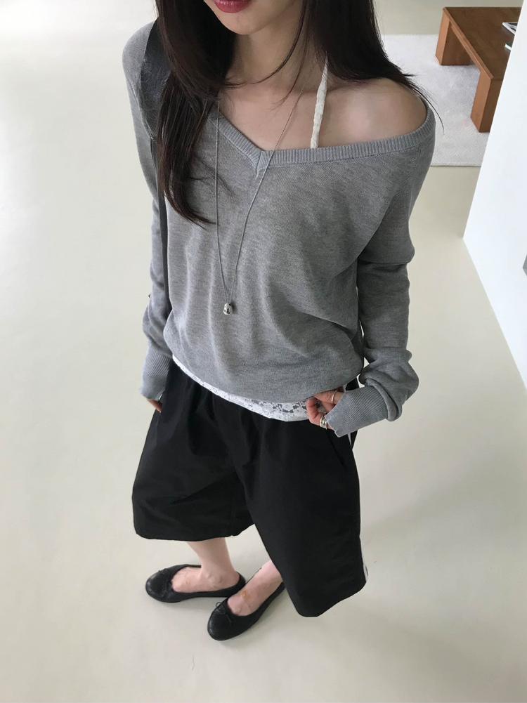 美色透膚V領針織上衣