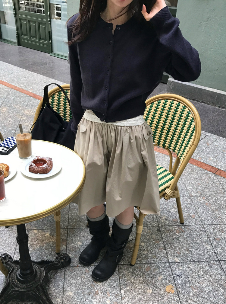 美色圓領排鈕針織外套