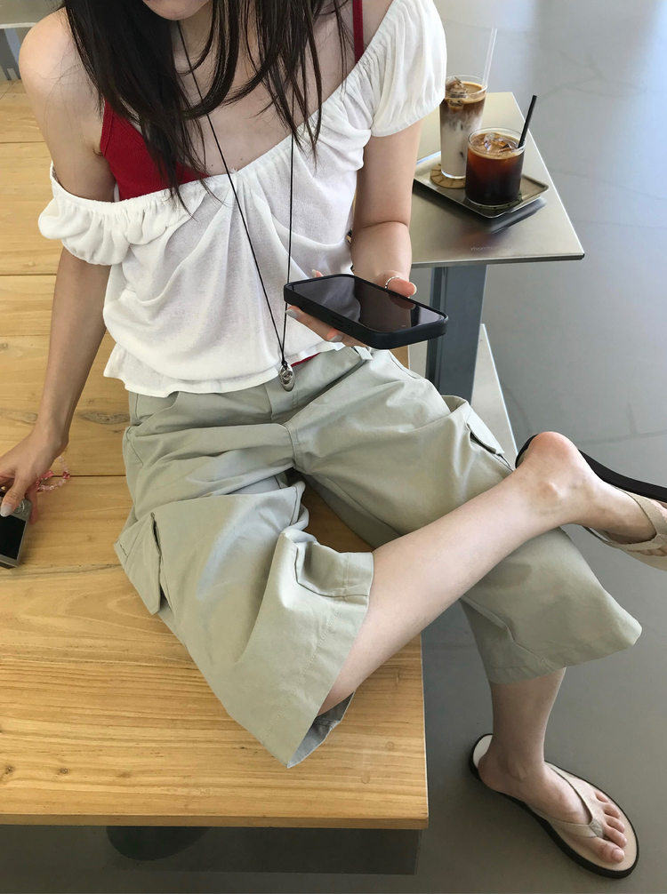 抓皺胸壓線細節修腰上衣