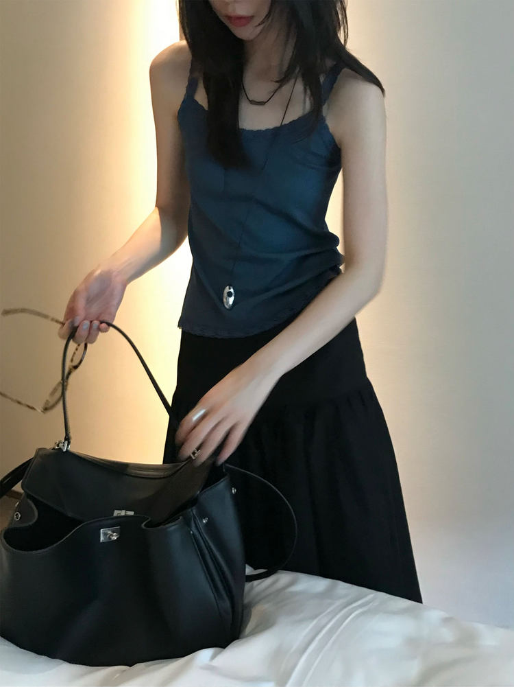 美色蕾絲邊細節背心
