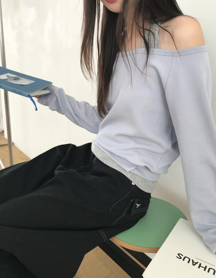 美肩撞色掛脖兩件式上衣