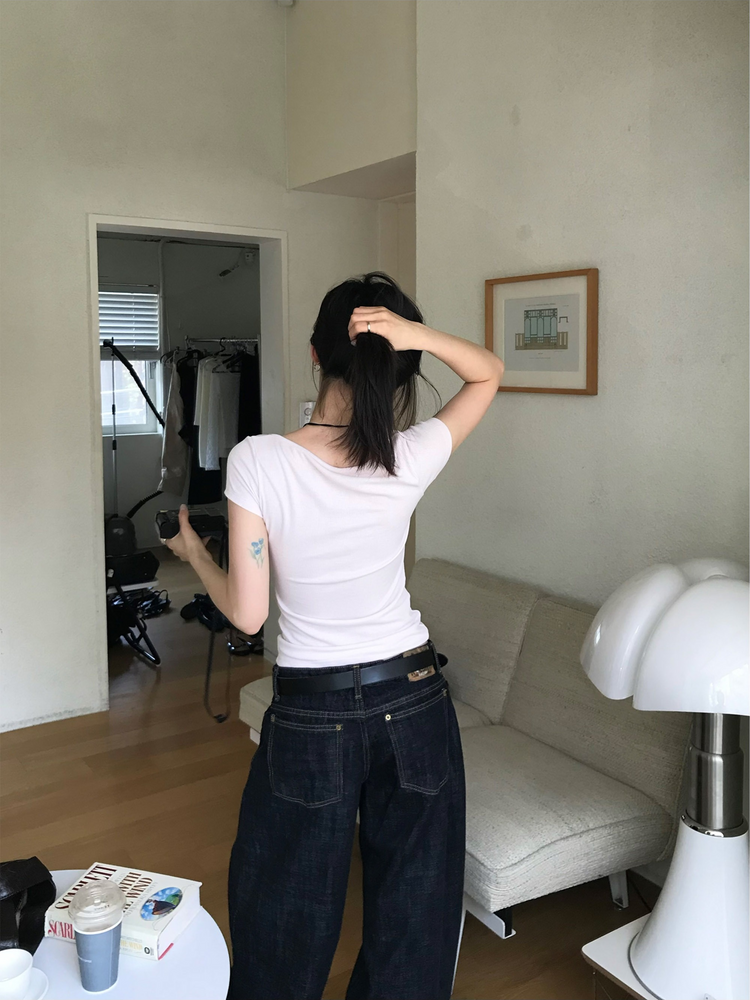 U領暗扣修身細節上衣
