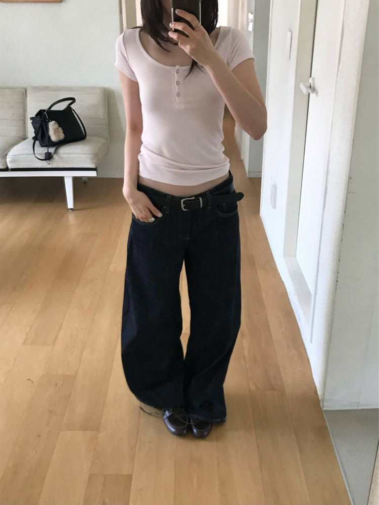 U領暗扣修身細節上衣
