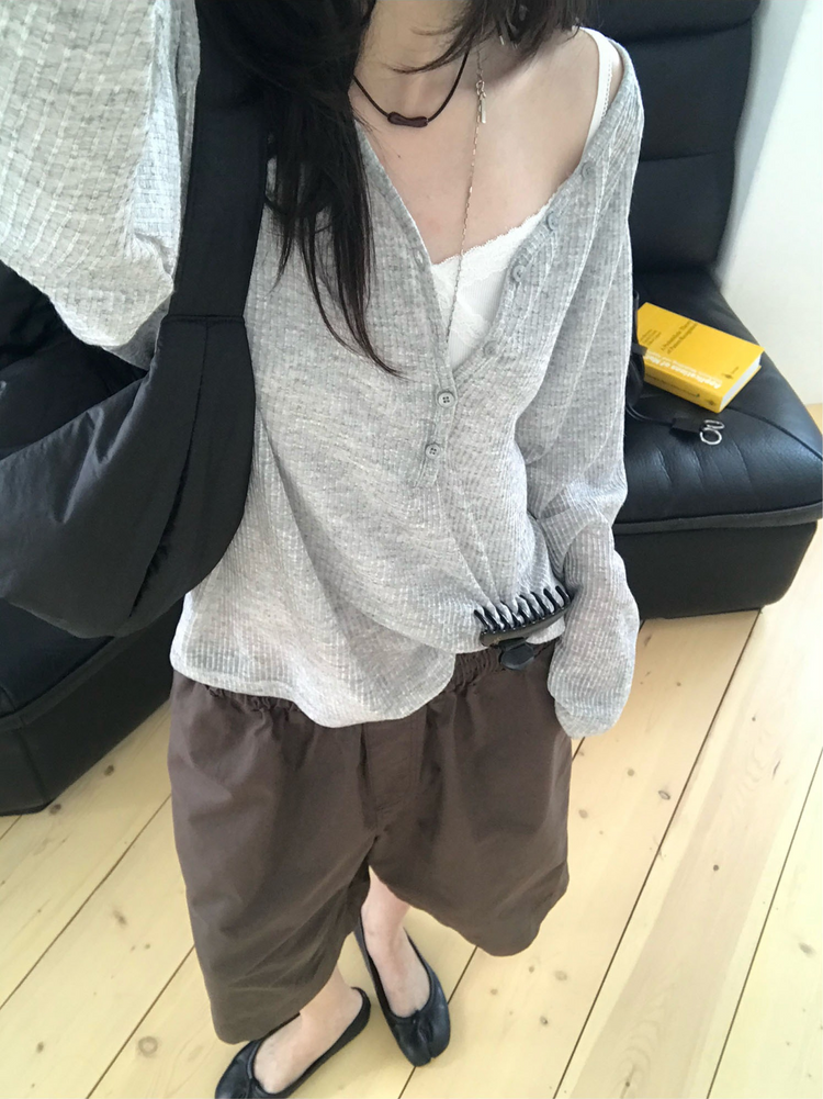 美色蕾絲邊交疊背心