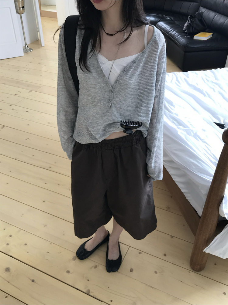 美色蕾絲邊交疊背心