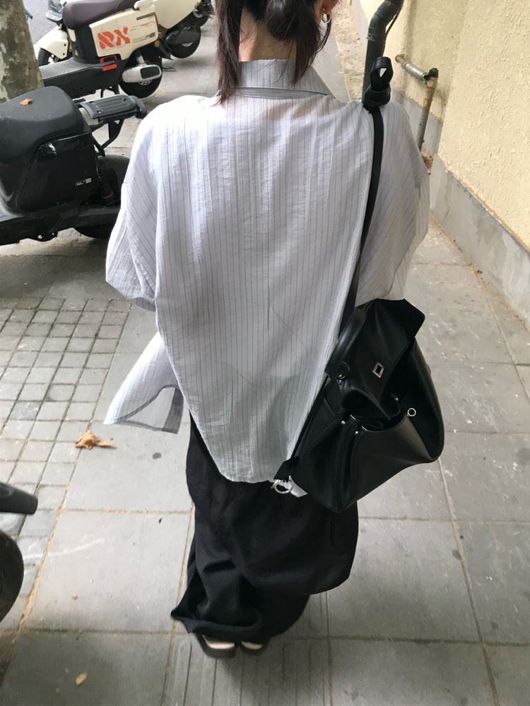 霧光澤排鈕細節裙褲