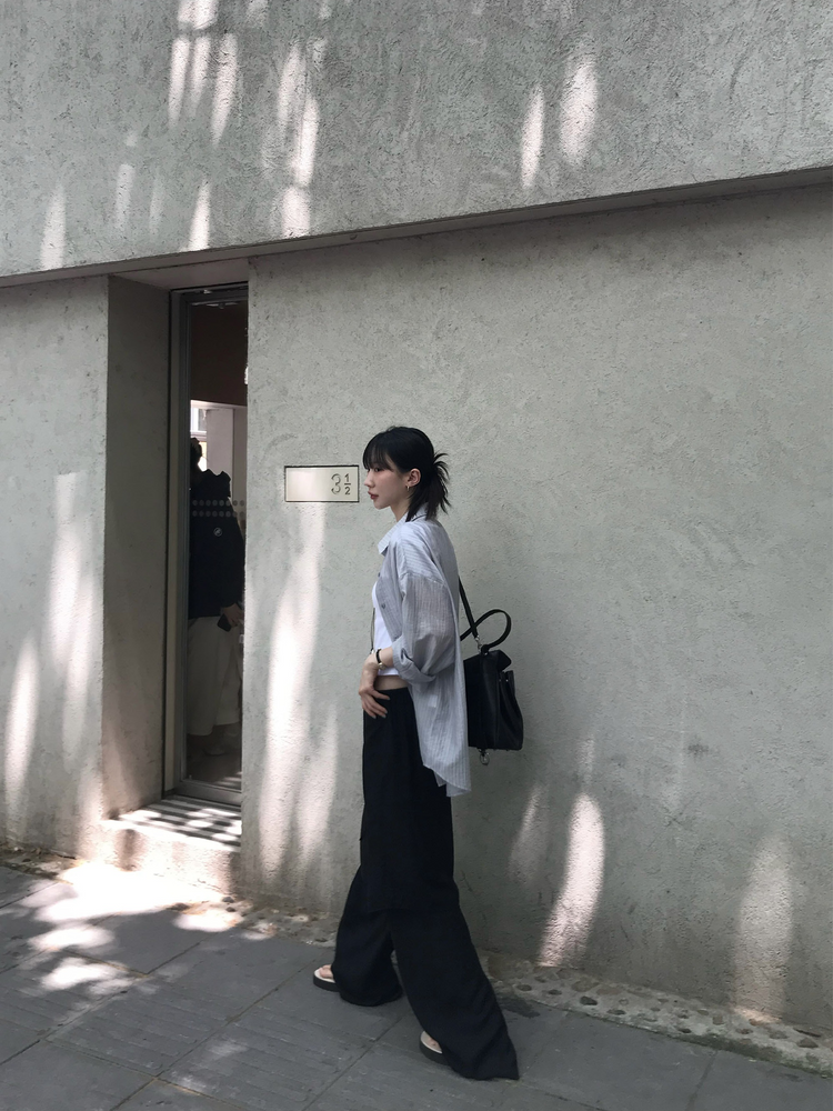 霧光澤排鈕細節裙褲