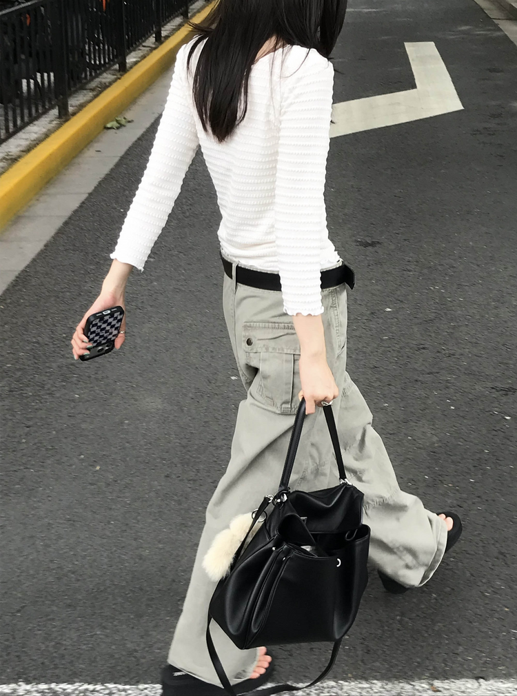 壓花線細節排鈕七分袖上衣
