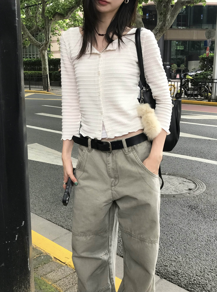 壓花線細節排鈕七分袖上衣