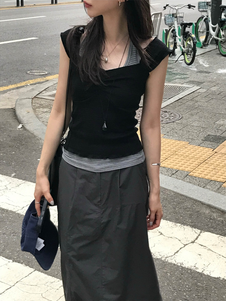 條紋掛脖上衣