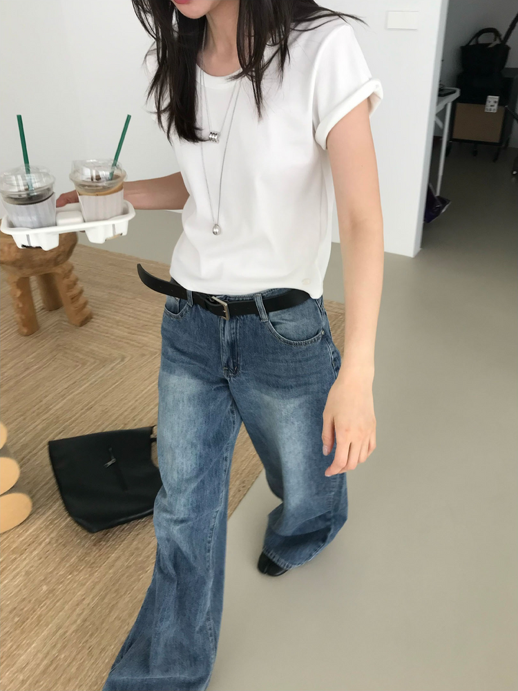 美色鉚釘細節牛仔褲