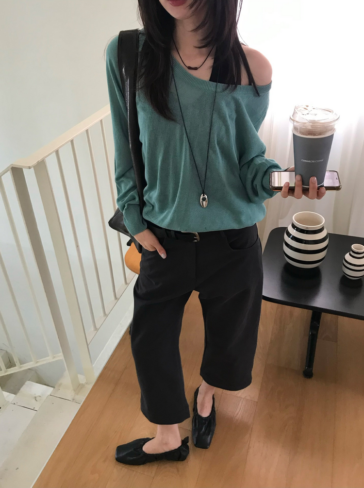 微透膚U領針織上衣