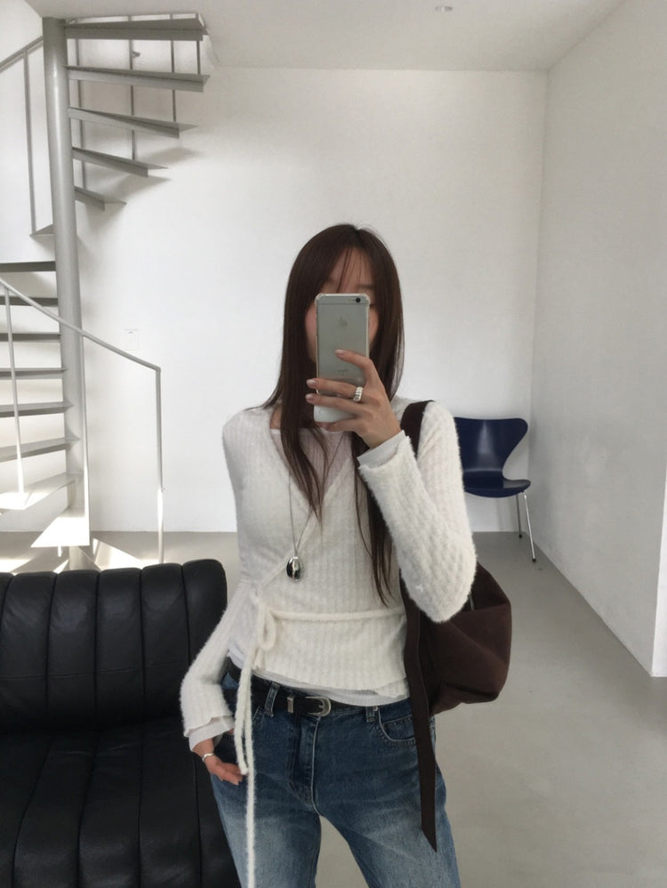 毛絨親膚綁帶細節上衣