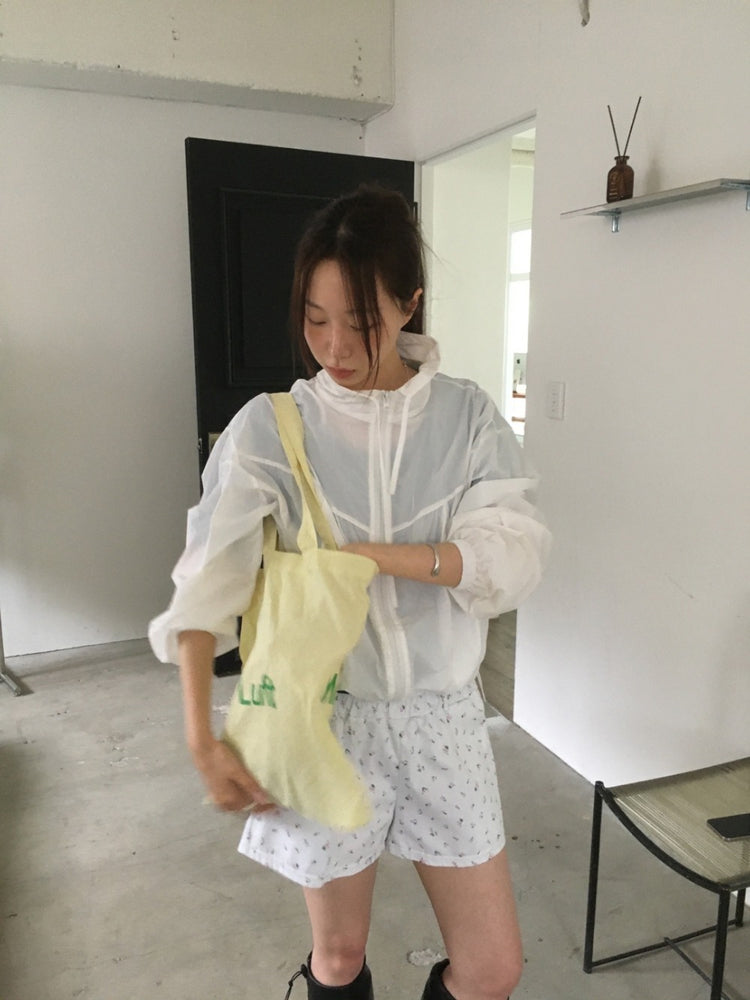 輕薄立領抽繩細節外套