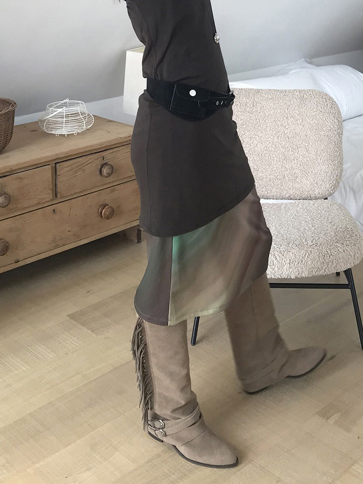 麂皮流蘇細節尖頭長靴